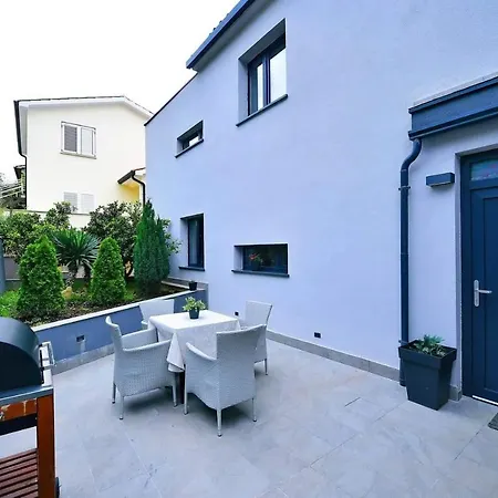 Vanilla Ii With Beautiful Seaview *