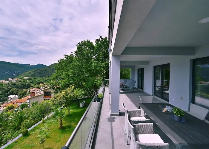 Vanilla Ii With Beautiful Seaview *